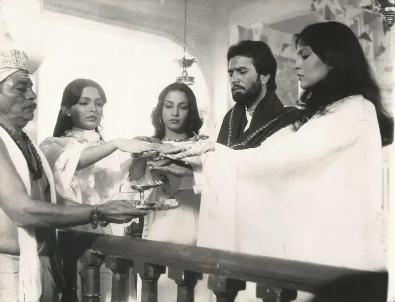 S.M. Anwar (Cinematographer), Ashanti, 1982, Photographic Still