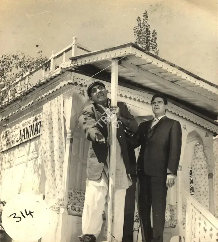 Ramanand Sagar (Producer), Arzoo, 1965, Photographic Still