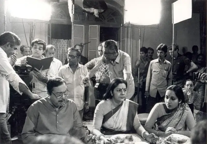 Nemai Ghosh (Still Photographer), Shakha Proshakha, 1991, Working Still
