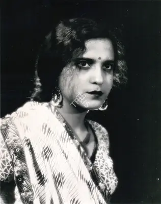 Moti B. Gidwani (Director), Gulam Daku, 1936, Photographic Still