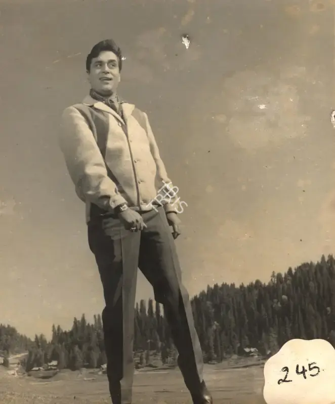 G. Singh (Cinematographer), Arzoo, 1965, Photographic Still