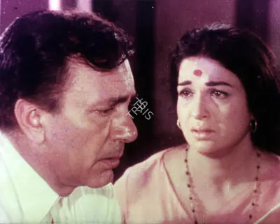 V.Gopi Krishna (Cinematographer), Do Raaste, 1969, Photographic Still