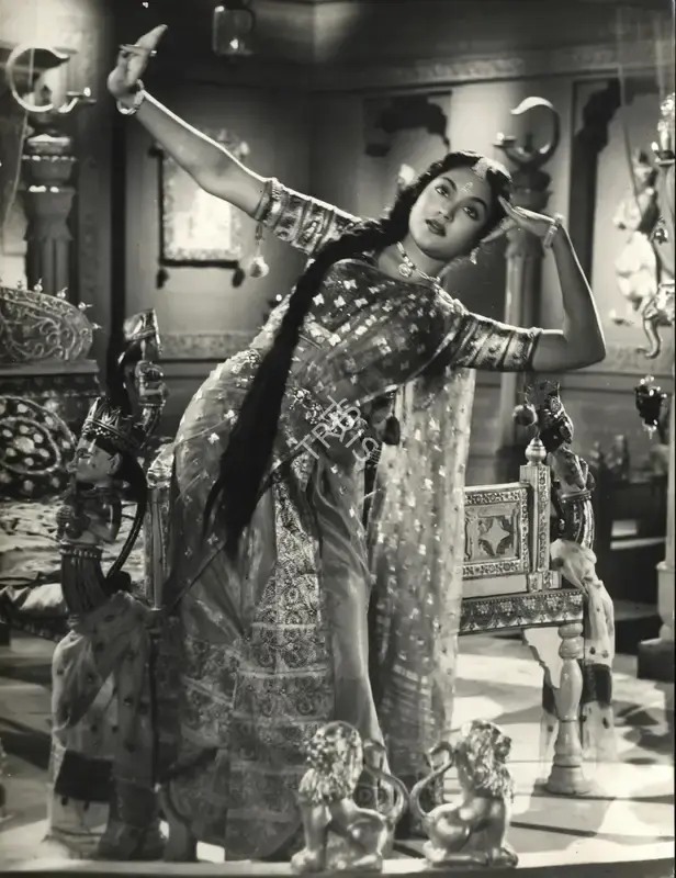 Bipin Gajjar (Cinematographer), Patrani, 1956, Photographic Still
