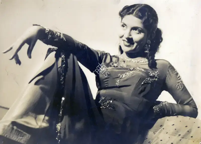 Anant Mane (Director), Suhagan, 1954, Photographic Still