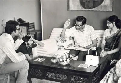 Nemai Ghosh (Still Photographer), Seema Baddha, 1971, Working Still