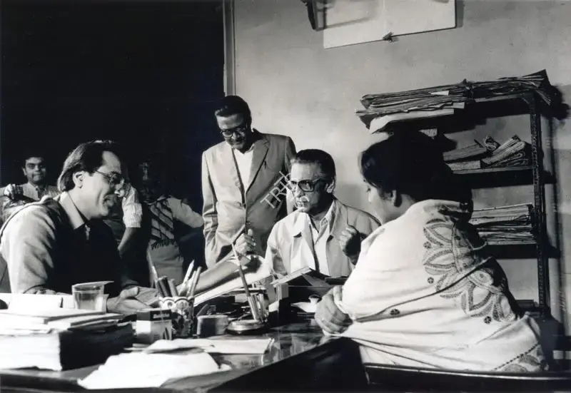 Nemai Ghosh (Still Photographer), Ganashatru, 1990, Working Still