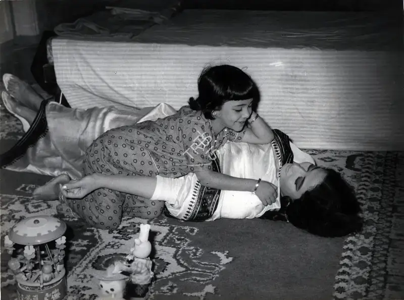 Apurba Bhattacharjee (Cinematographer), Bheegee Raat, 1965, Photographic Still
