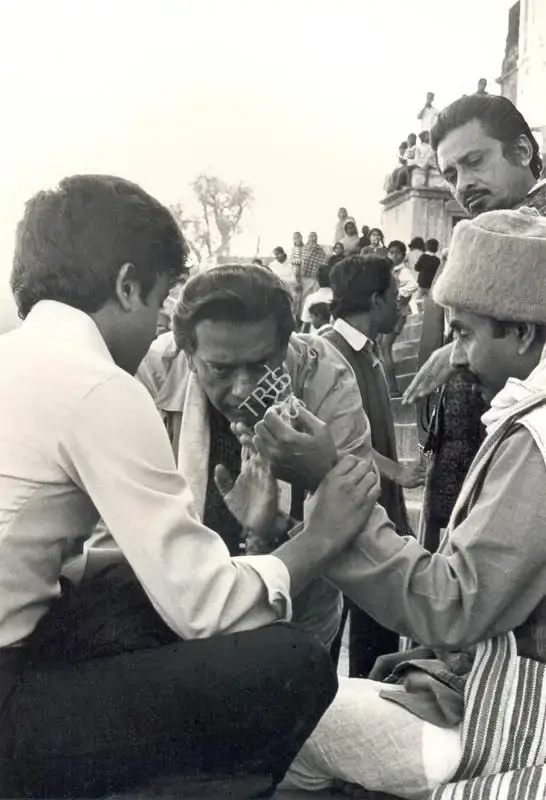 Nemai Ghosh (Still Photographer), Joi Baba Felunath, 1979, Working Still