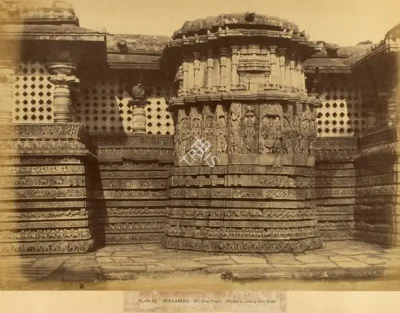 William Henry Pigou (Photographer), Hullabeed. The Great Temple. Pavilion in centre of East Front, Antiquarian Photograph