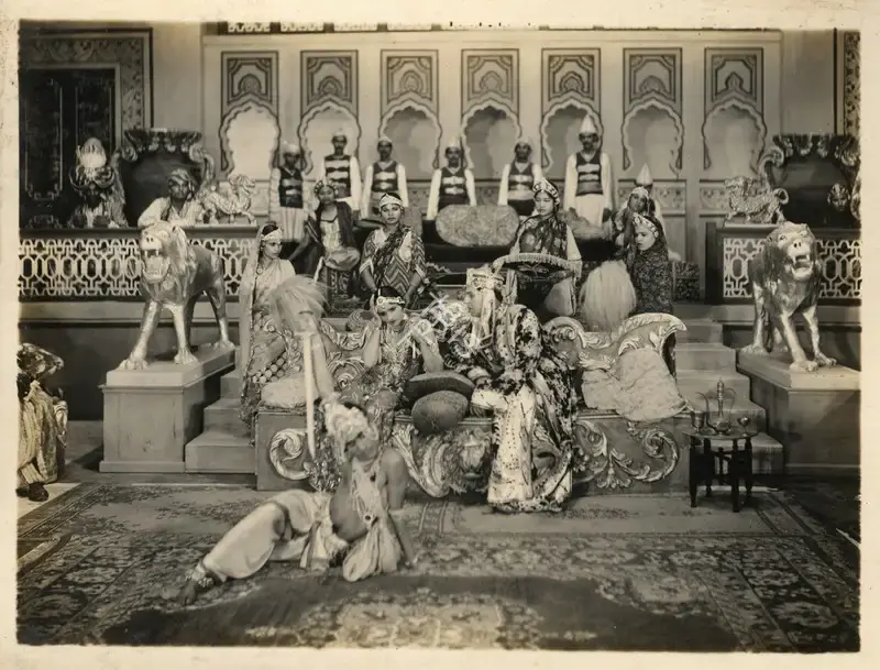 Harshad (Producer), Asiai Sitara, 1937, Photographic Still