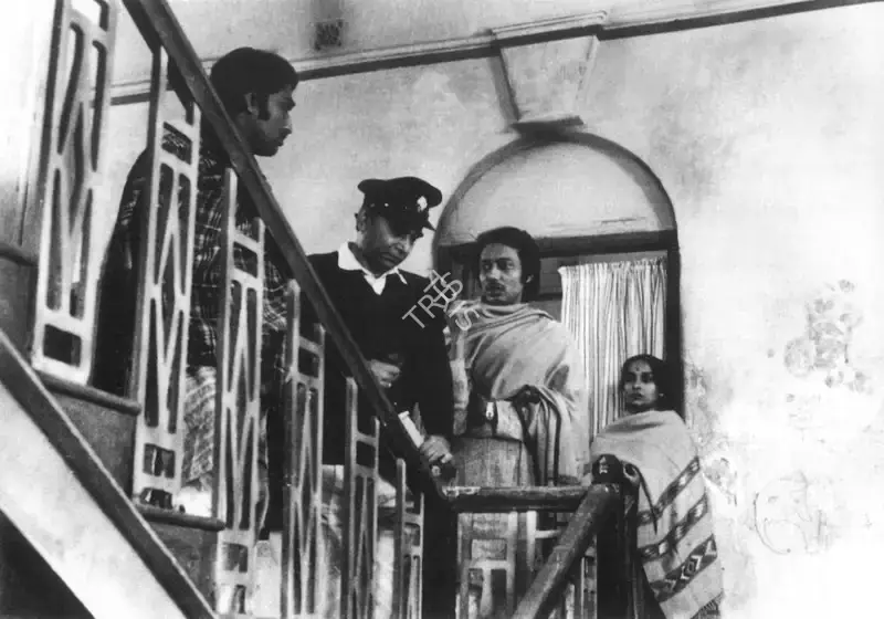 K K Mahajan (Cinematographer), Kharij, 1982, Photographic Still