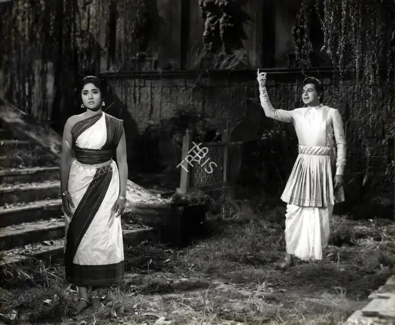 R.D. Mathur (Cinematographer), Sunghursh, 1968, Photographic Still