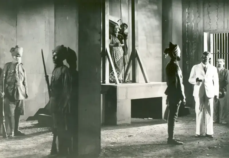 Nandlal Jashwantlal (Director), Bambai Ki Billi, 1936, Photographic Still