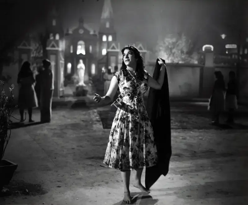 Madan Sinha (Cinematographer), Raat Aur Din, 1967, Photographic Still