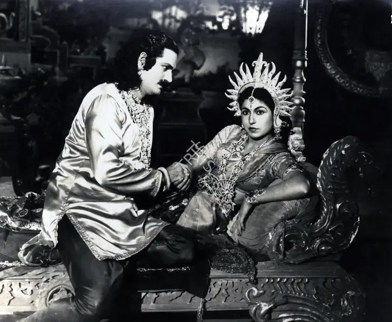 Keshav Talpade (Director), Maya Mahal, 1949, Photographic Still