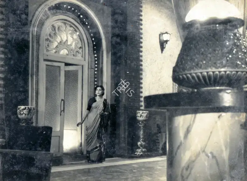 Hemen Gupta (Producer), Taksaal, 1956, Photographic Still