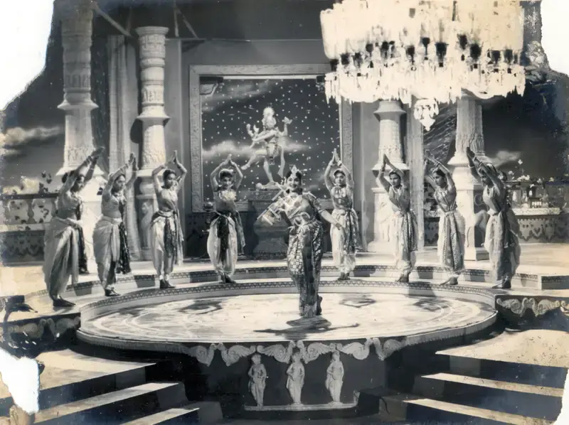 Bipin Gajjar (Cinematographer), Patrani, 1956, Photographic Still