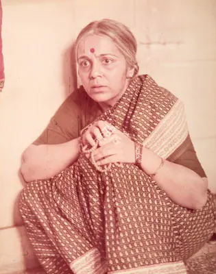 Adeep Tandon (Cinematographer), Saaransh, 1984, Photographic Still