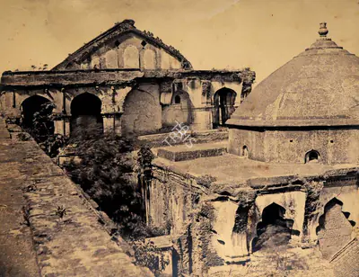 Capt. Linnaeus Tripe (Photographer), [Tirumul Naik's] Palace, roof of the Moonsiff's and Sub-Court, Madura, 1858, Antiquarian Photograph