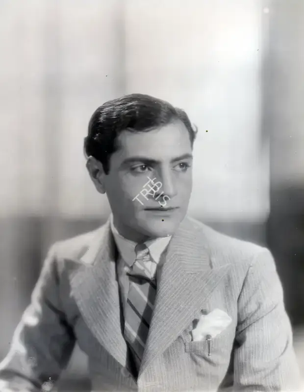 Moti B. Gidwani (Director), Do Aurate, 1937, Photographic Still