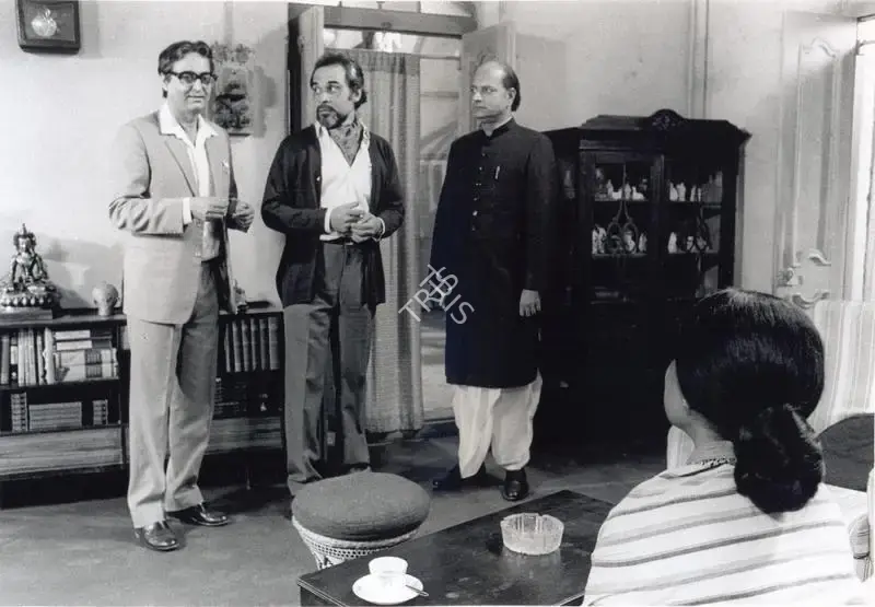Ravi Malik (Cinematographer), Ganashatru, 1990, Photographic Still