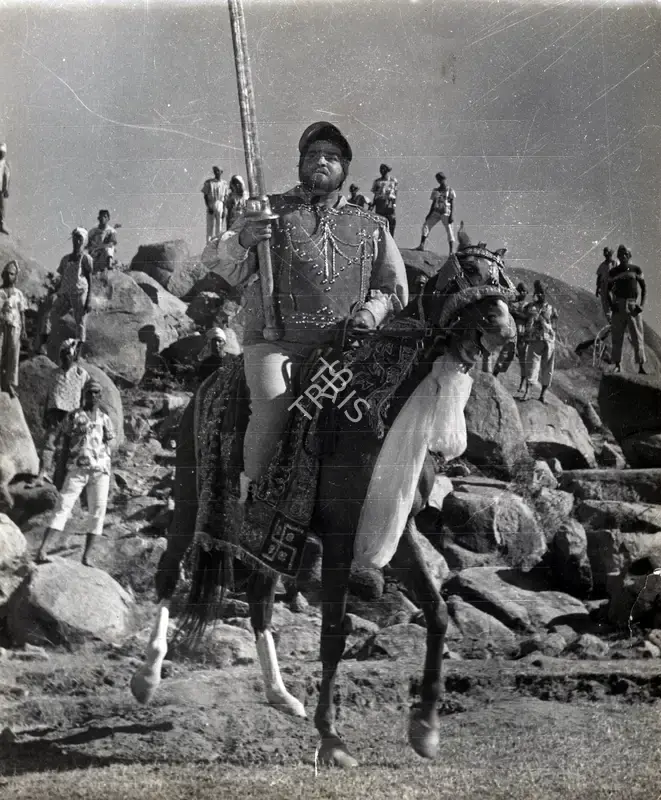 Raj Kumar Kohli (Producer), Lootera, 1965, Photographic Still