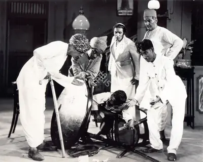 Moti B. Gidwani (Director), Gulam Daku, 1936, Photographic Still