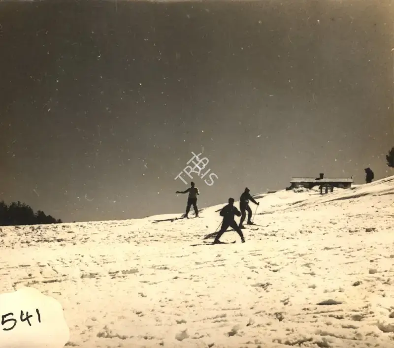 G. Singh (Cinematographer), Arzoo, 1965, Photographic Still