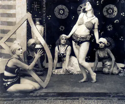 Homi Master (Director), Khawab E Hasti, 1934, Photographic Still