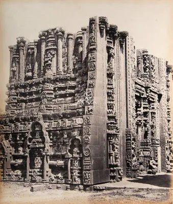 Edmund David Lyon (Photographer), Tarputtri Temple. Carvings at base of Gopuram (South Entrance), 1868, Antiquarian Photograph