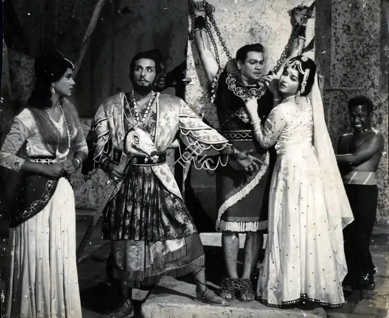 Akkoo (Producer), Khufia Mahal, 1964, Photographic Still