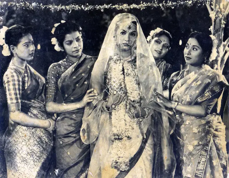 Aga Hasham (Cinematographer), Duniya Jhukti Hai, 1960, Photographic Still