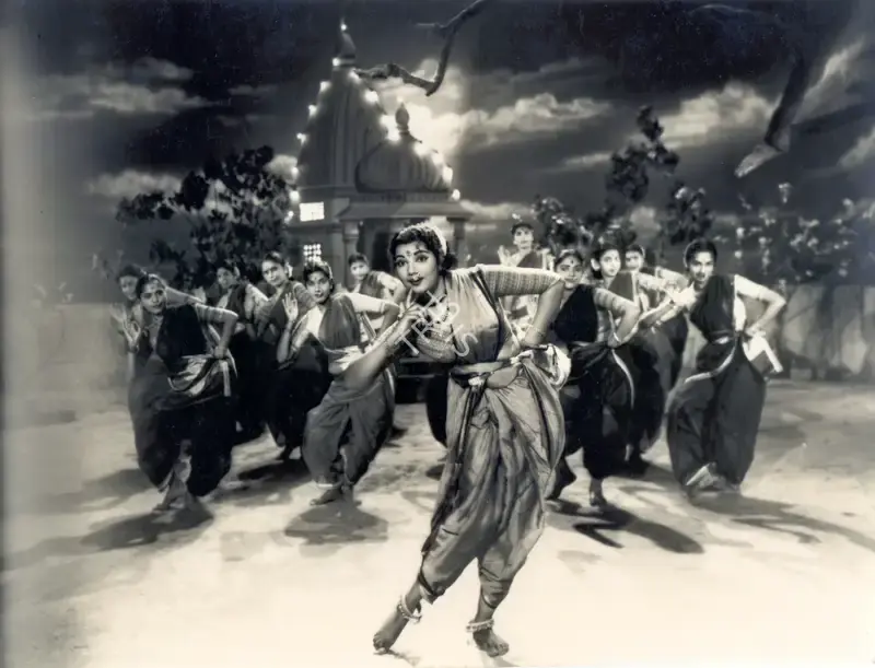 Kuldip Sehgal (Producer), Fashion, 1957, Photographic Still