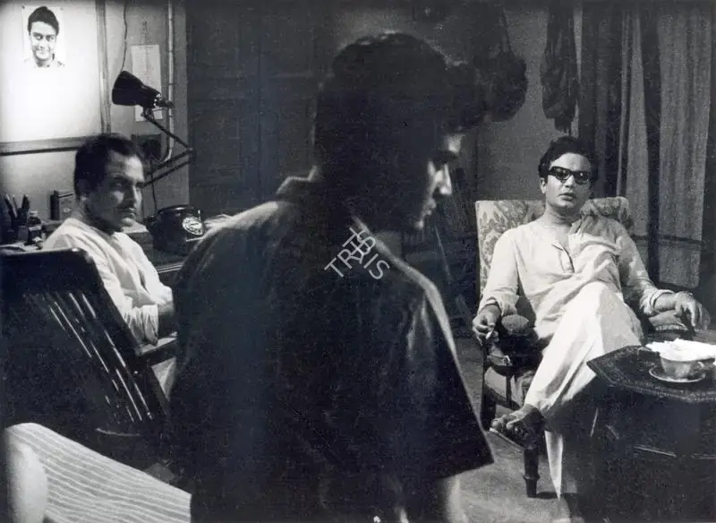 Soumendu Roy (Cinematographer), Chidiakhana, 1967, Photographic Still