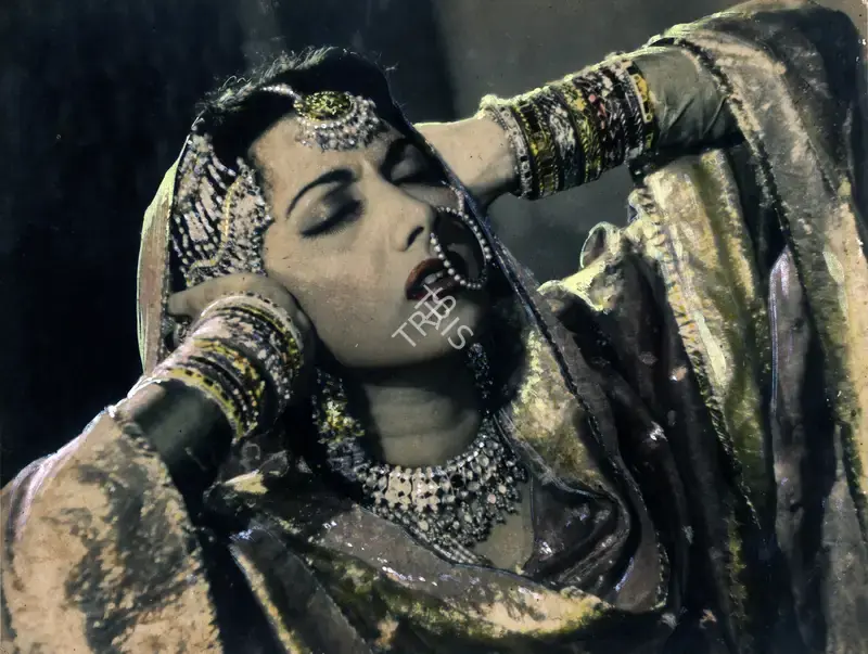 V. Avadhut (Cinematographer), Mirza Ghalib, 1954, Photographic Still