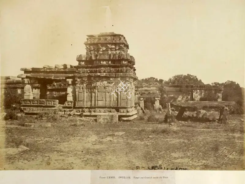 Colonel Thomas Biggs (Photographer), Iwullee. Temple and Cromlech outside the Town, Antiquarian Photograph