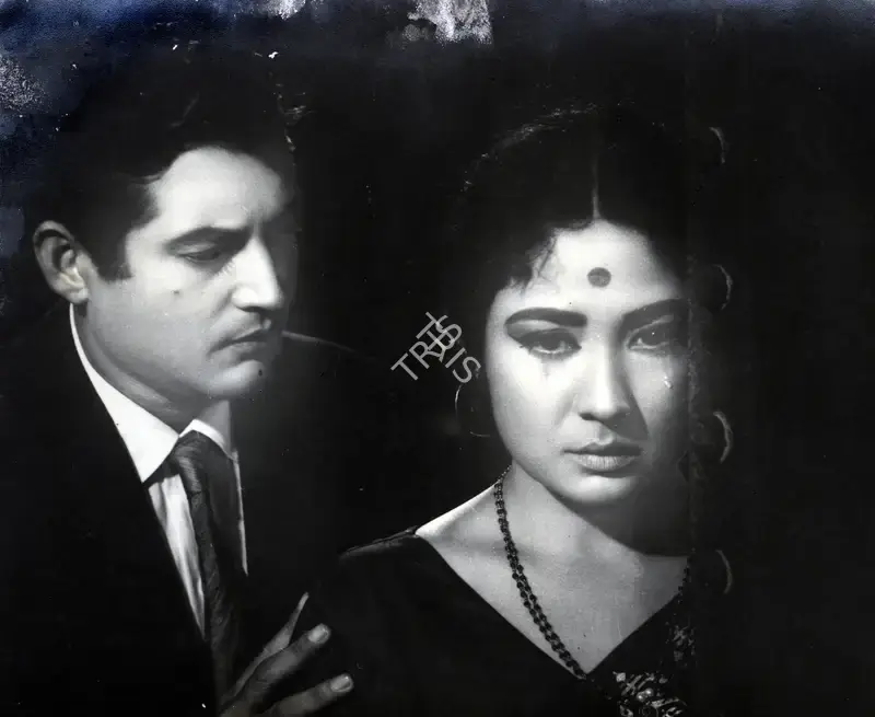 Jaywant Pathare (Cinematographer), Sanjh Aur Savera, 1964, Photographic Still