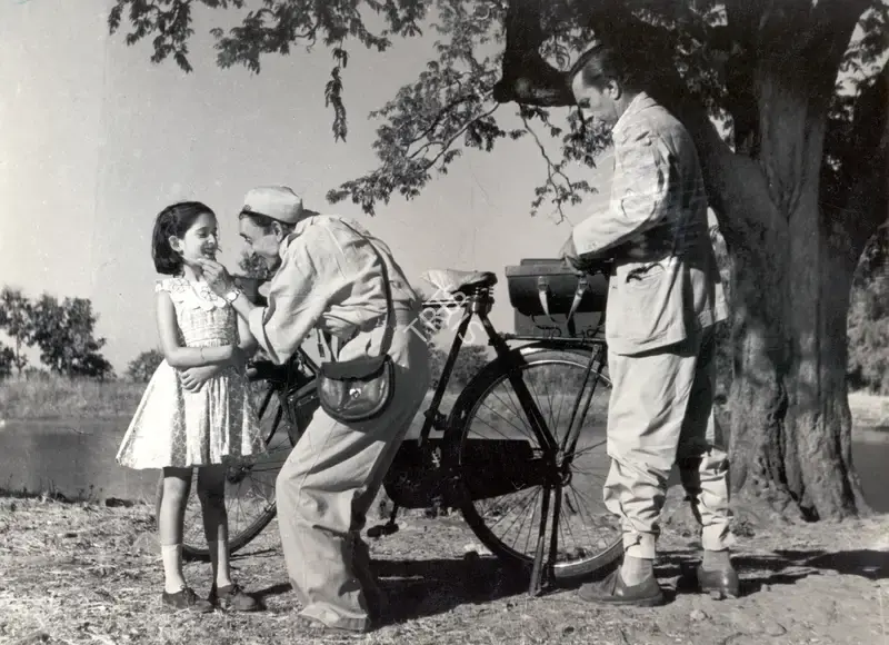 Jaywant Pathare (Cinematographer), Anuradha, 1960, Photographic Still
