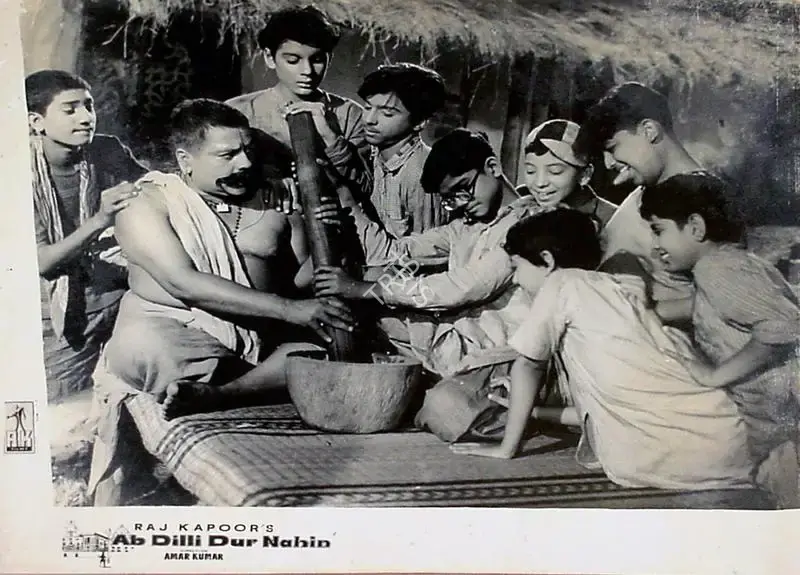 Jaywant Pathare (Cinematographer), Ab Dilli Dur Nahin, 1957, Lobby Card