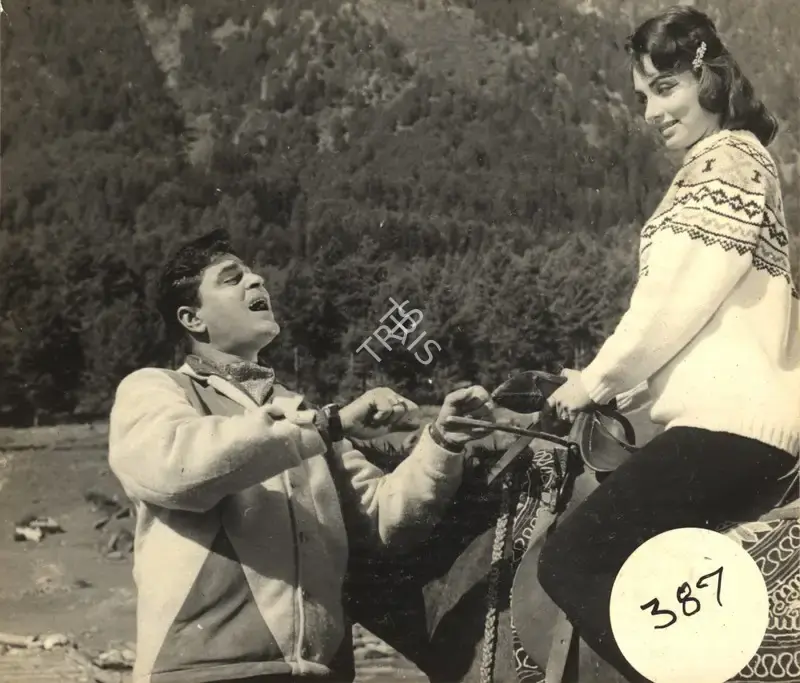G. Singh (Cinematographer), Arzoo, 1965, Photographic Still
