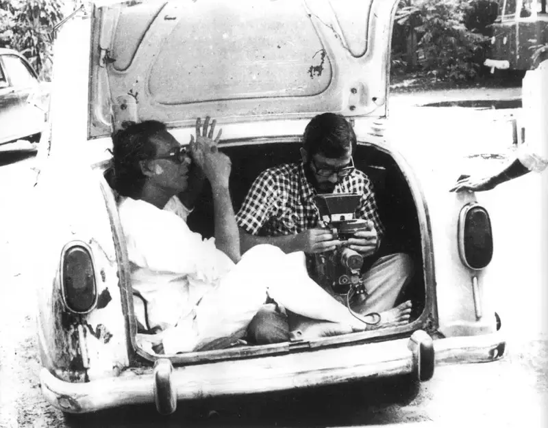 Mrinal Sen (Producer), Padatik, 1973, Working Still