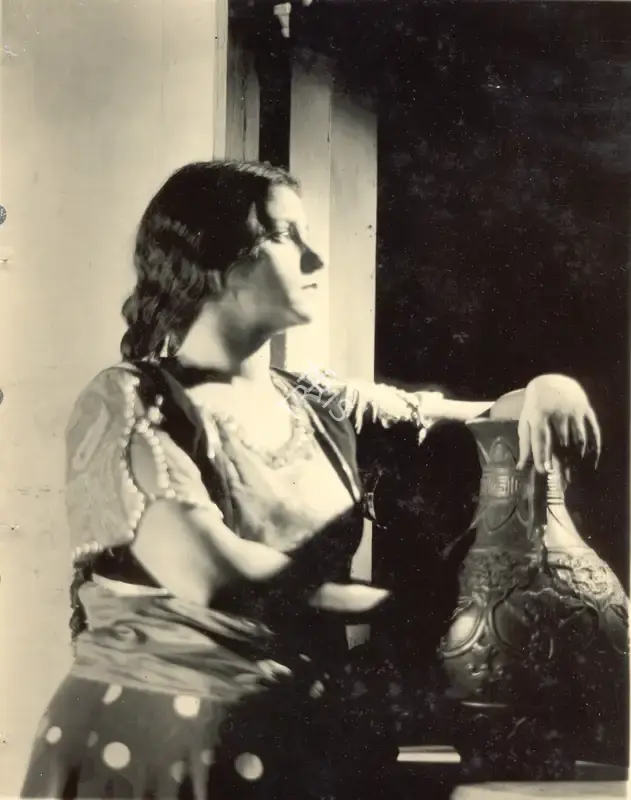 Moti B. Gidwani (Director), Daku Ki Ladki, 1933, Photographic Still