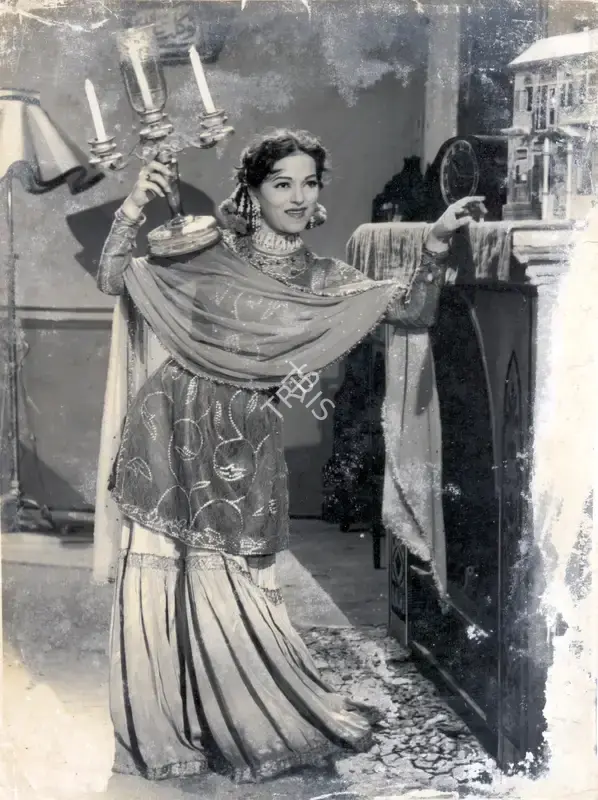 J.B.H. Wadia (Producer), Pak Daman, 1957, Photographic Still