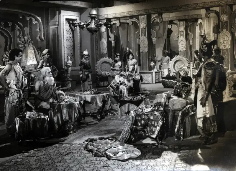 Anant Wadadeker (Cinematographer), Subhadra Haran, 1963, Photographic Still