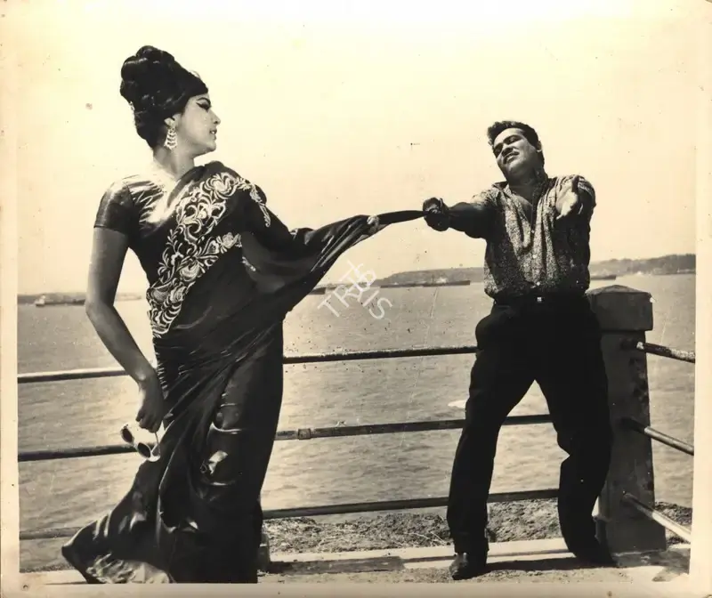 Nanubhai B. Vakil (Producer), Ye Bombai Hai, 1959, Photographic Still