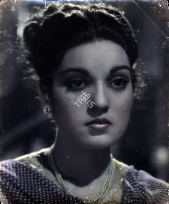 Fali Mistry (Cinematographer), Babul, 1950, Photographic Still