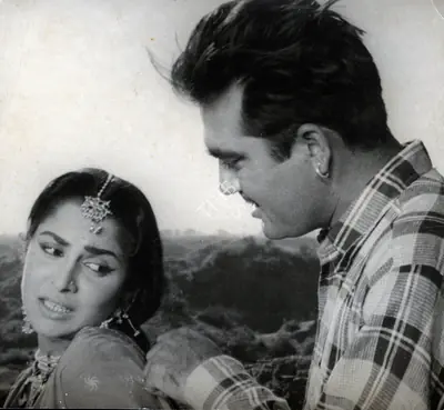 Apurba Bhattacharjee (Cinematographer), Mujhe Jeene Do, 1963, Photographic Still