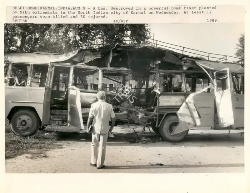Sunil Malhotra (Photographer), Del03: Kashmir: Srinagar, India, 29Sept 89, 1989, Contemporary Photograph