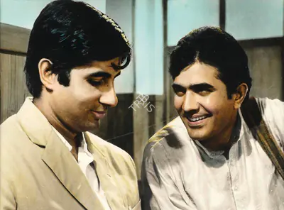 Pathare, Jaywant (Cinematographer), Anand, 1970 | Photographic Still | CinemaEducation | 00647622