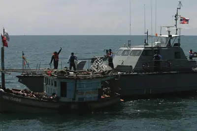 Ham Tran (Director), Journey from the Fall, 2005, Photographic Still